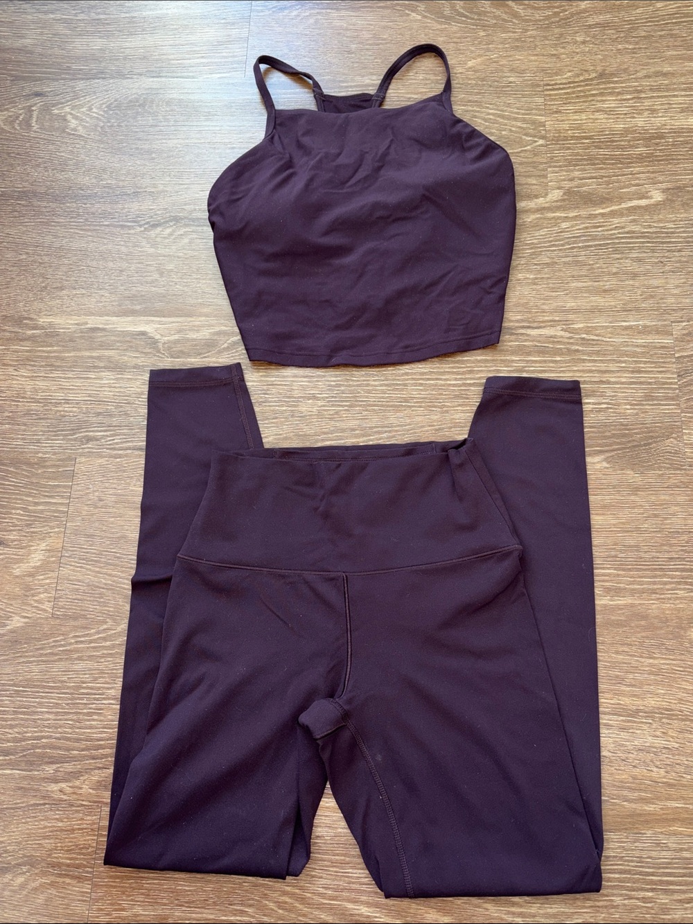 Old Navy Active StudioSmooth Workout Set in Dark Plum (Top & Leggings, Size S)